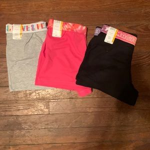 Girls elastic waist play shorts